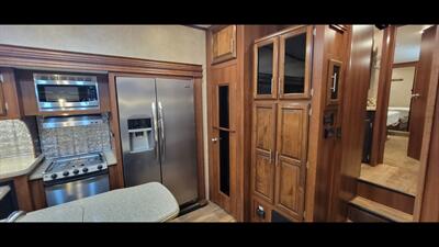 2017 JAYCO EAGLE 327 CKTS   - Photo 14 - Aurora, MO 65605