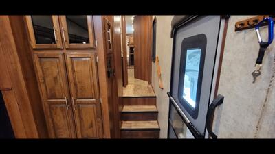 2017 JAYCO EAGLE 327 CKTS   - Photo 30 - Aurora, MO 65605