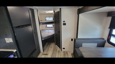 2022 KZ SPORTSMEN 271BHKSE   - Photo 14 - Aurora, MO 65605