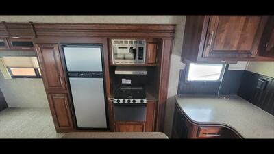2016 JAYCO EAGLE 338RETS   - Photo 15 - Aurora, MO 65605