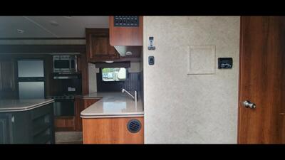 2016 JAYCO EAGLE 338RETS   - Photo 9 - Aurora, MO 65605