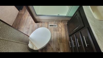 2016 JAYCO EAGLE 338RETS   - Photo 32 - Aurora, MO 65605