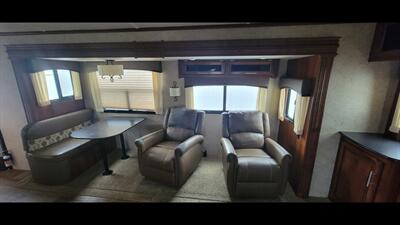 2016 JAYCO EAGLE 338RETS   - Photo 20 - Aurora, MO 65605