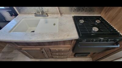2019 Jayco Jay feather 21RD - Photo 19 - Aurora, MO 65605