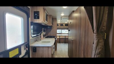 2019 Jayco Jay feather 21RD - Photo 11 - Aurora, MO 65605