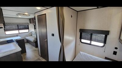 2020 COLEMAN LANTERN 202RD   - Photo 19 - Aurora, MO 65605