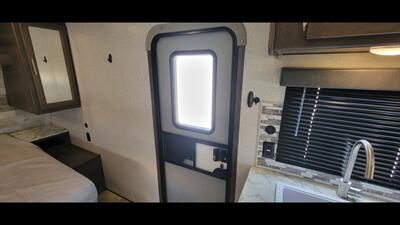 2020 COLEMAN LANTERN 202RD   - Photo 13 - Aurora, MO 65605