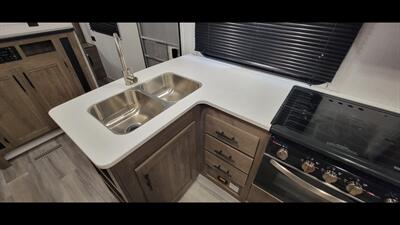 2022 HEARTLAND PIONEER DS320   - Photo 27 - Aurora, MO 65605