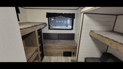 2022 HEARTLAND PIONEER DS320   - Photo 36 - Aurora, MO 65605