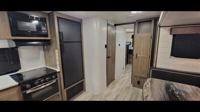 2022 HEARTLAND PIONEER DS320   - Photo 23 - Aurora, MO 65605