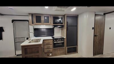 2022 HEARTLAND PIONEER DS320   - Photo 24 - Aurora, MO 65605