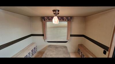 2015 CRUISER VIEW FINDER 19FK - Photo 18 - Aurora, MO 65605