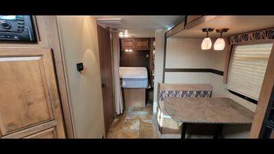 2015 CRUISER VIEW FINDER 19FK - Photo 9 - Aurora, MO 65605