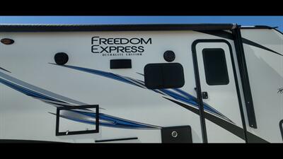 2021 COACHMEN FREEDOM EXPRESS 287BHDS   - Photo 40 - Aurora, MO 65605