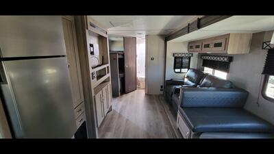 2021 COACHMEN FREEDOM EXPRESS 287BHDS   - Photo 12 - Aurora, MO 65605