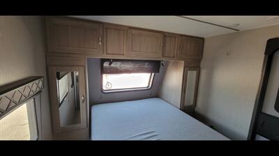 2021 COACHMEN FREEDOM EXPRESS 287BHDS   - Photo 33 - Aurora, MO 65605