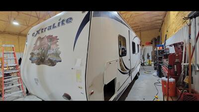 2012 FOREST RIVER WILDCAT EXTRALITE 29 BHS   - Photo 4 - Aurora, MO 65605