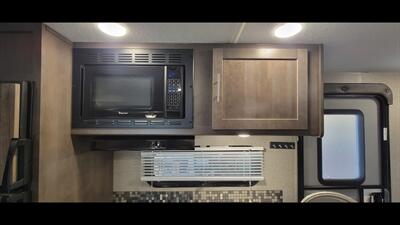 2019 Rockwood Ultra lite 2604ws   - Photo 16 - Aurora, MO 65605