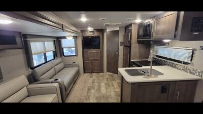 2019 Rockwood Ultra lite 2604ws   - Photo 9 - Aurora, MO 65605