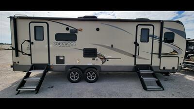 2019 Rockwood Ultra lite 2604ws   - Photo 1 - Aurora, MO 65605