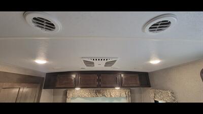 2019 Rockwood Ultra lite 2604ws   - Photo 34 - Aurora, MO 65605