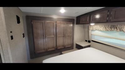 2019 Rockwood Ultra lite 2604ws   - Photo 35 - Aurora, MO 65605