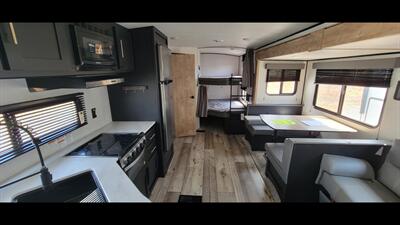 2022 KEYSTONE SPRINGDALE 282BH   - Photo 7 - Aurora, MO 65605