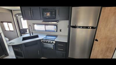 2022 KEYSTONE SPRINGDALE 282BH   - Photo 9 - Aurora, MO 65605