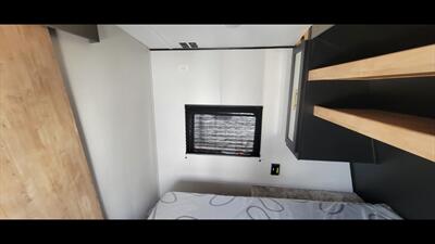 2022 KEYSTONE SPRINGDALE 282BH   - Photo 14 - Aurora, MO 65605