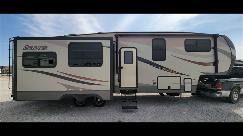 2016 KEYSTONE SPRINTER 298 FWRLS  