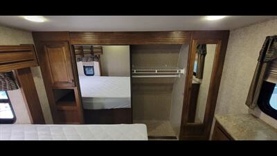 2016 KEYSTONE SPRINTER 298 FWRLS   - Photo 39 - Aurora, MO 65605