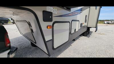 2016 KEYSTONE SPRINTER 298 FWRLS   - Photo 47 - Aurora, MO 65605