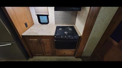 2016 KEYSTONE SPRINTER 298 FWRLS   - Photo 16 - Aurora, MO 65605