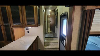 2016 KEYSTONE SPRINTER 298 FWRLS   - Photo 30 - Aurora, MO 65605
