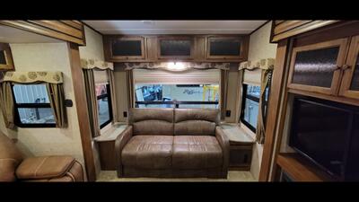 2016 KEYSTONE SPRINTER 298 FWRLS   - Photo 22 - Aurora, MO 65605