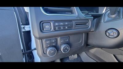 2024 Chevrolet Tahoe Ltz   - Photo 17 - Aurora, MO 65605