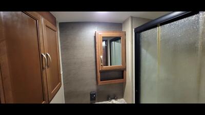 2017 KEYSTONE PASSPORT 27RB   - Photo 32 - Aurora, MO 65605