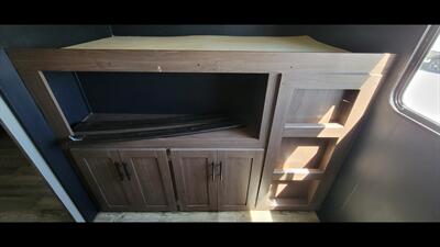 2020 KEYSTONE HIDEOUT 338LHS   - Photo 25 - Aurora, MO 65605