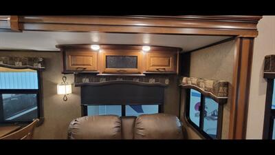 2016 JAYCO NORTH POINT 377RLBH   - Photo 17 - Aurora, MO 65605