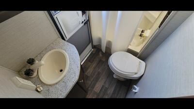 2016 KEYSTONE BULLETT 272BHS   - Photo 26 - Aurora, MO 65605