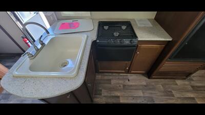 2016 KEYSTONE BULLETT 272BHS   - Photo 24 - Aurora, MO 65605