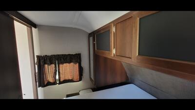 2016 KEYSTONE BULLETT 272BHS   - Photo 33 - Aurora, MO 65605