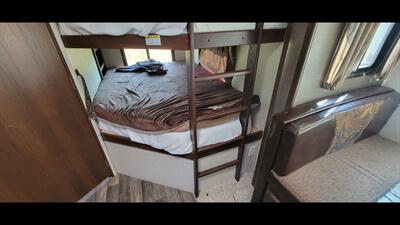 2016 KEYSTONE BULLETT 272BHS   - Photo 20 - Aurora, MO 65605