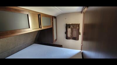 2016 KEYSTONE BULLETT 272BHS   - Photo 35 - Aurora, MO 65605