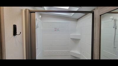2022 KEYSTONE PASSPORT 3401QD - Photo 29 - Aurora, MO 65605