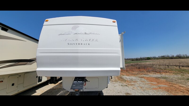 2005 FOREST RIVER CEDAR CREEK 29 LRGBS  
