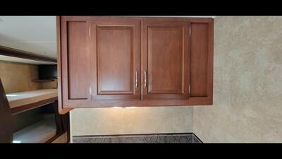 2015 Winnebago MINNIE WINNIE 31H - Photo 21 - Aurora, MO 65605