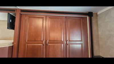 2015 Winnebago MINNIE WINNIE 31H - Photo 39 - Aurora, MO 65605