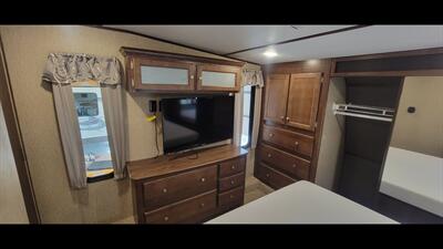 2017 KEYSTONE SPRINTER 269 FWRLS   - Photo 41 - Aurora, MO 65605