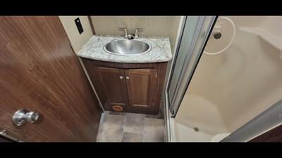 2017 KEYSTONE SPRINTER 269 FWRLS   - Photo 34 - Aurora, MO 65605